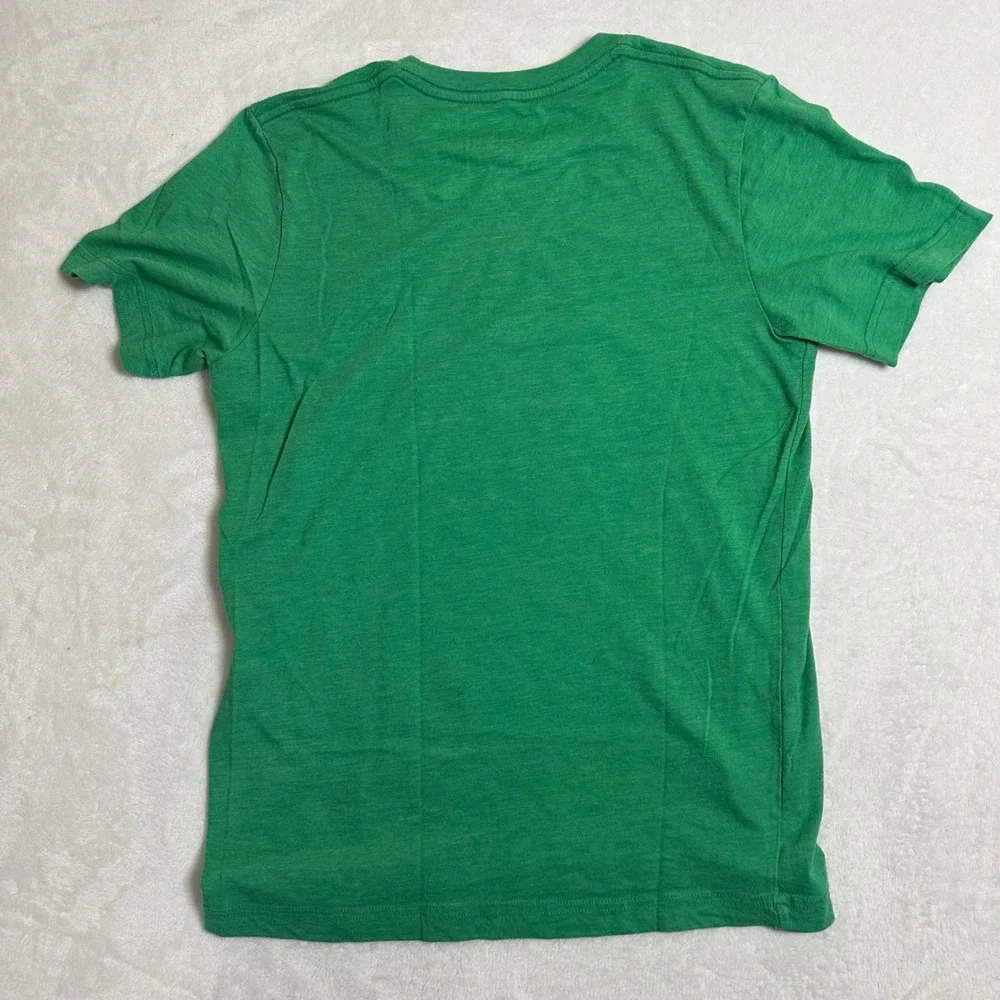 Peter Millar Mens Small Green NBC Golf Graphic T-Shirt Performance Tee Ahleisure - Picture 3 of 6